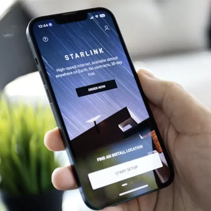 Cellular device connected to Starlink Direct to Cell.